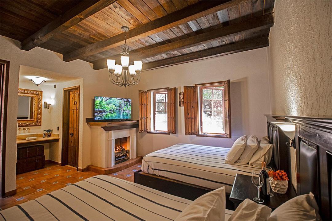 Hotel Boutique Hacienda Caudillos San Sebastián del Oeste Exterior foto